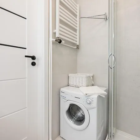 Nowolipki Chic Studio Apartment